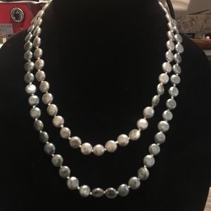 Premier Designs gray pearl necklace